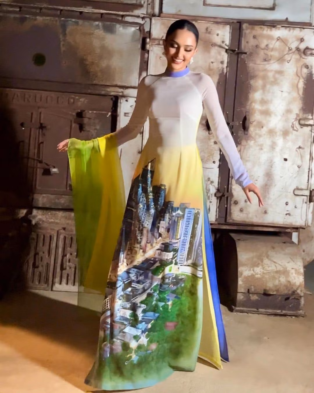Maria Ahtisa Manalo sở hữu nhan sắc nổi bật.