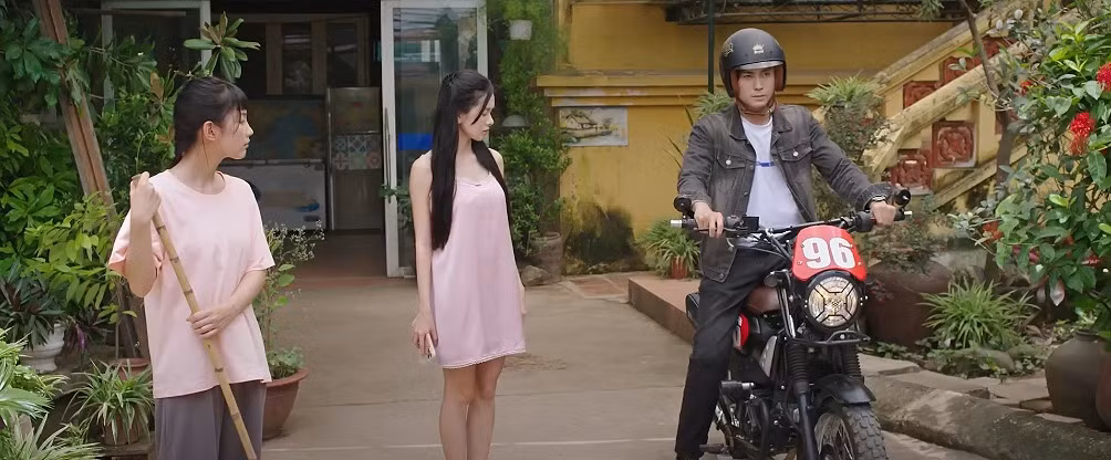 Pu đã vô tình gặp lại Thái. Pu đã vô tình gặp lại Thái.