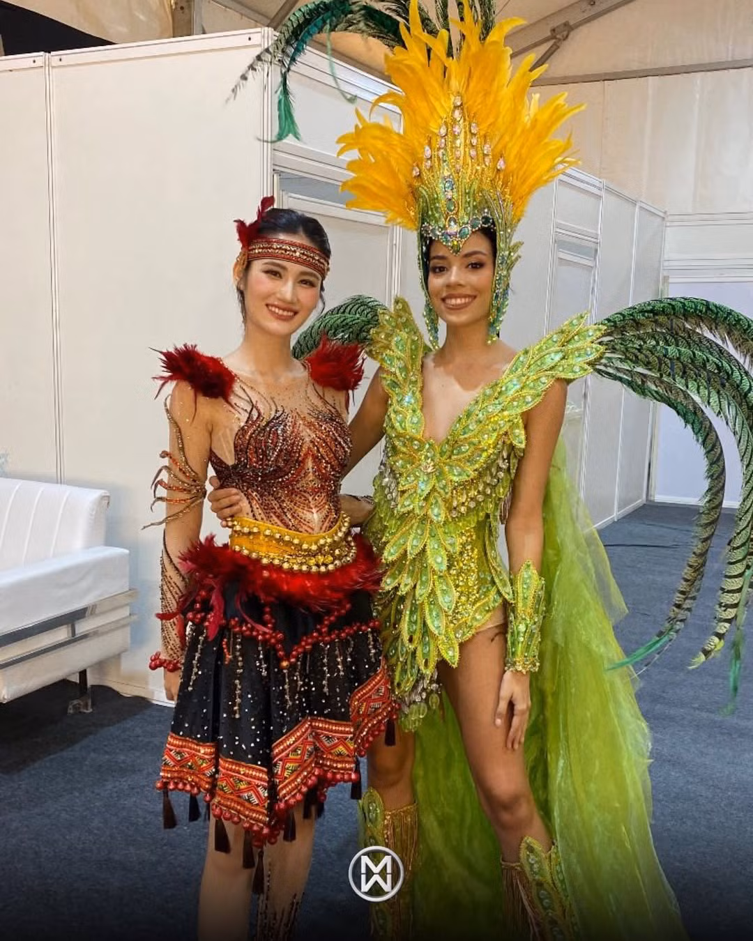 Trong loạt ảnh đêm khai mạc Miss World 2025, Ý Nhi đã "trở lại bình thường".