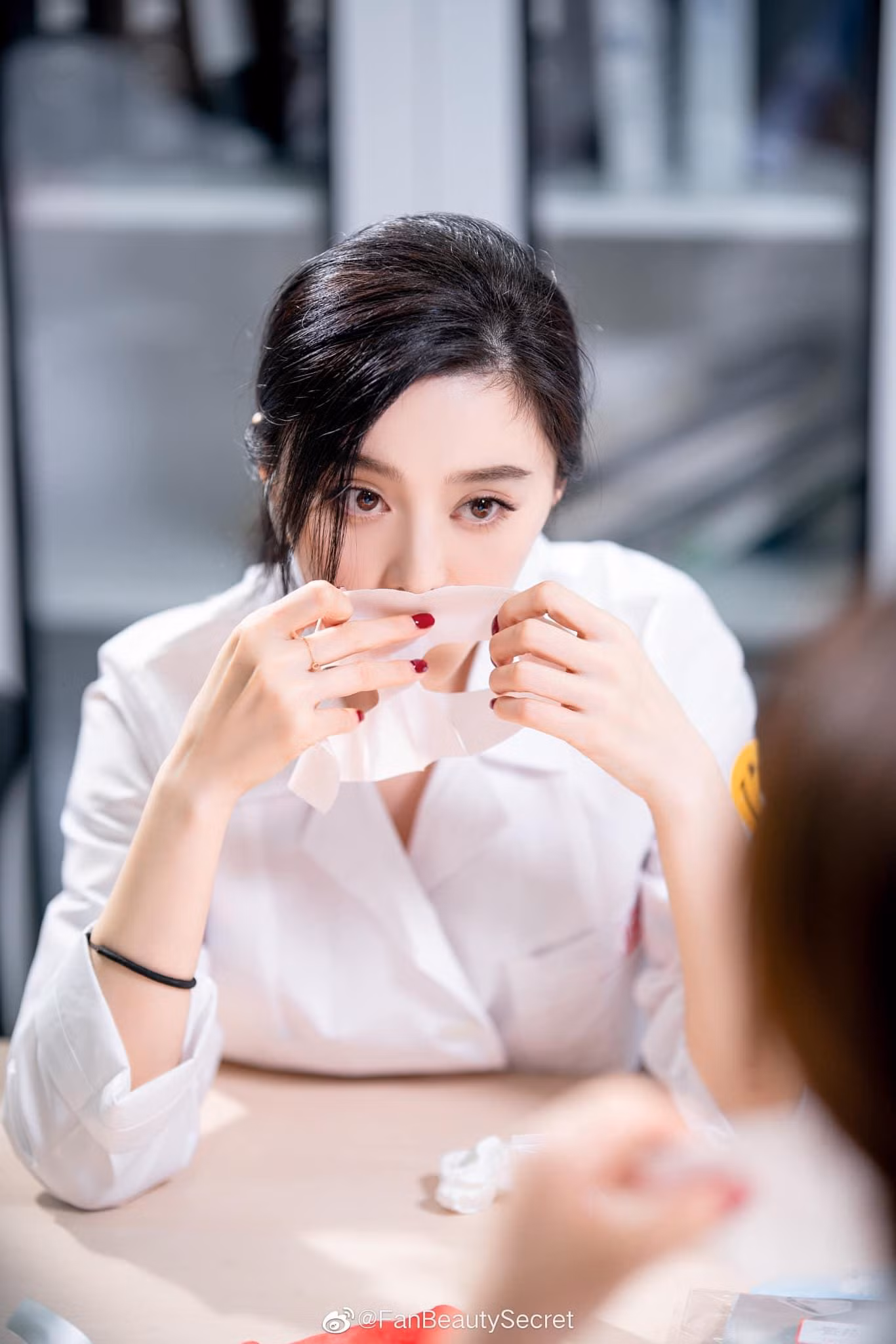 Phạm Băng Băng đang là doanh nhân thành đạt nhờ bán mặt nạ dưỡng da. Phạm Băng Băng đang là doanh nhân thành đạt nhờ bán mặt nạ dưỡng da.