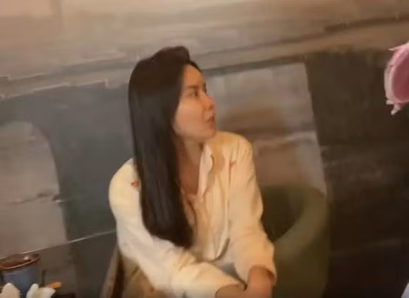 Lưu Hương Giang xuất hiện trong video của Lưu Thiên Hương