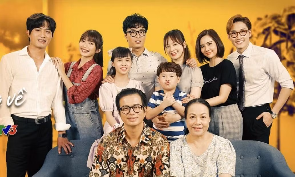 Thương Ngày Nắng Về nhận hai giải thưởng quan trọng Thương Ngày Nắng Về nhận hai giải thưởng quan trọng
