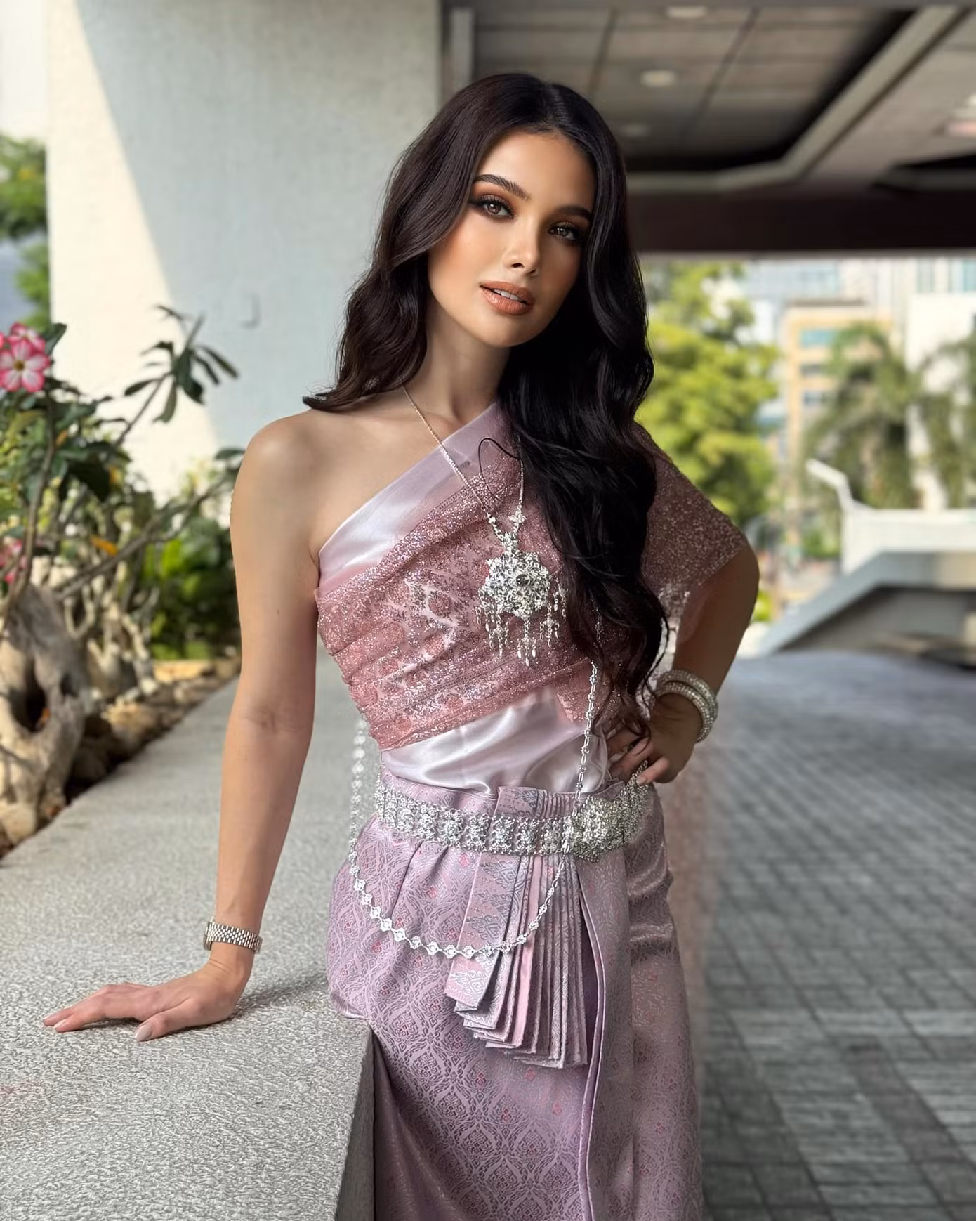 Kateryna Bilyk bị sốt cao do lịch trình dày đặc của cuộc thi. Kateryna Bilyk bị sốt cao do lịch trình dày đặc của cuộc thi.