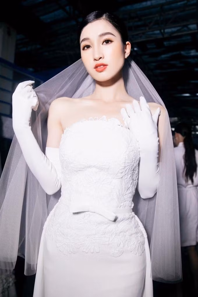 Phương Nhi cùng quê Thanh Hóa với Hoa hậu Đỗ Thị Hà