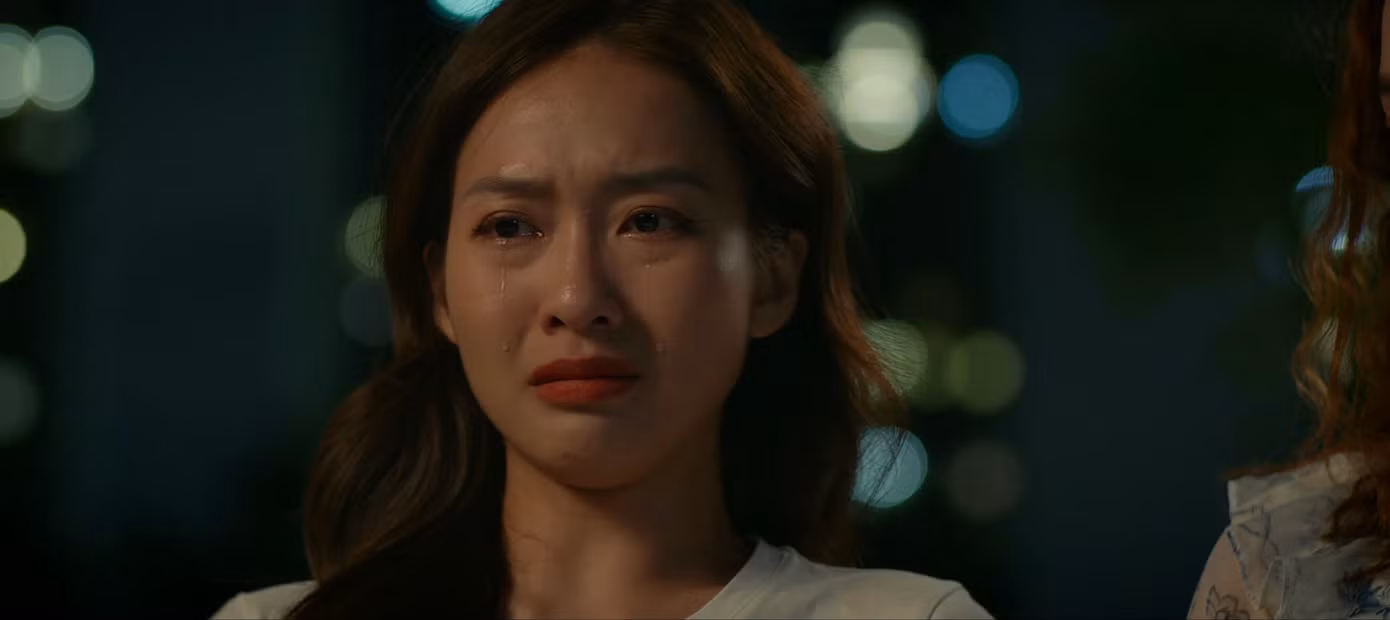 Trâm Anh không dám nhớ lại mối tình đầu.