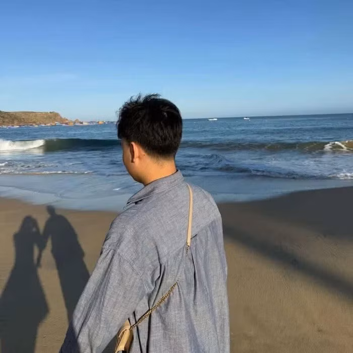 Nàng hậu vẫn theo dõi tài khoản của bạn trai, avatar của Anh Kiệt cũng rất ẩn ý.
