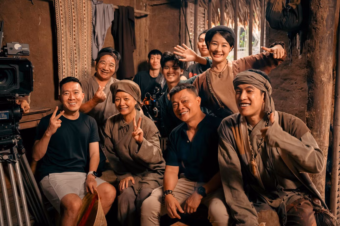 Đạo diễn Hoàng Nam (bìa trái) là một YouTuber đình đám.