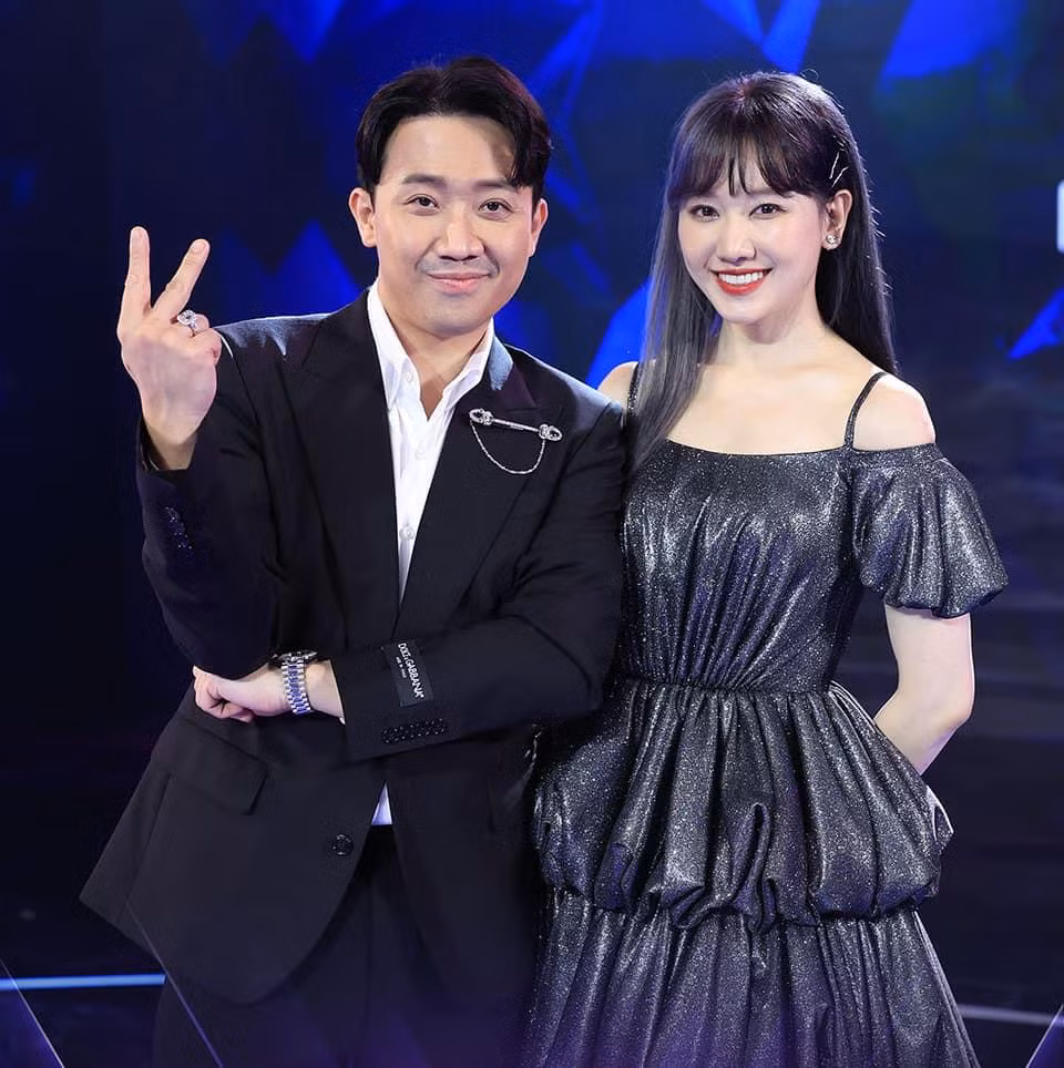 Hai vợ chồng cũng không có nhiều tương tác công khai như trước kia. Hai vợ chồng cũng không có nhiều tương tác công khai như trước kia.