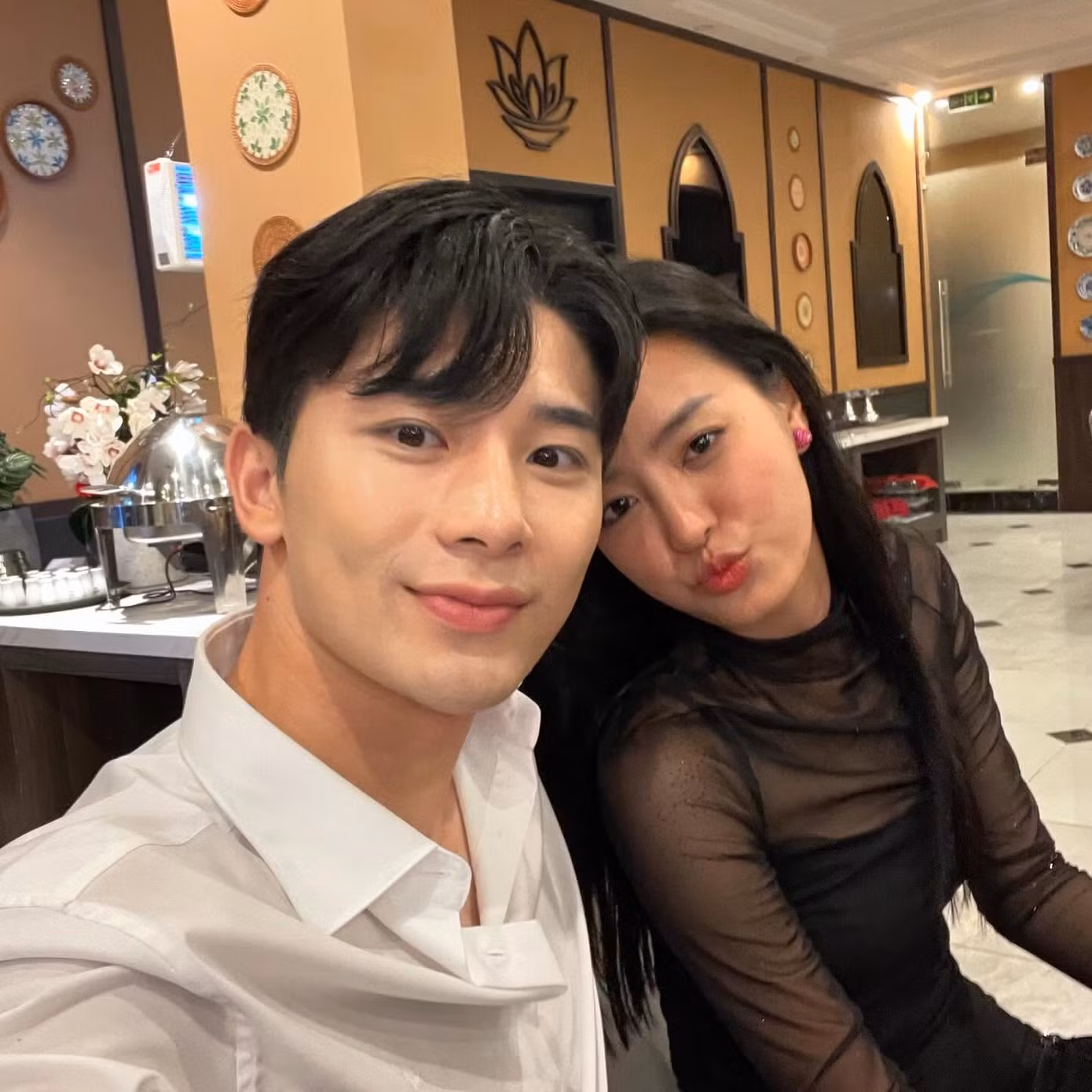 Hai người đã chính thức hủy theo dõi nhau trên mạng xã hội. Hai người đã chính thức hủy theo dõi nhau trên mạng xã hội.