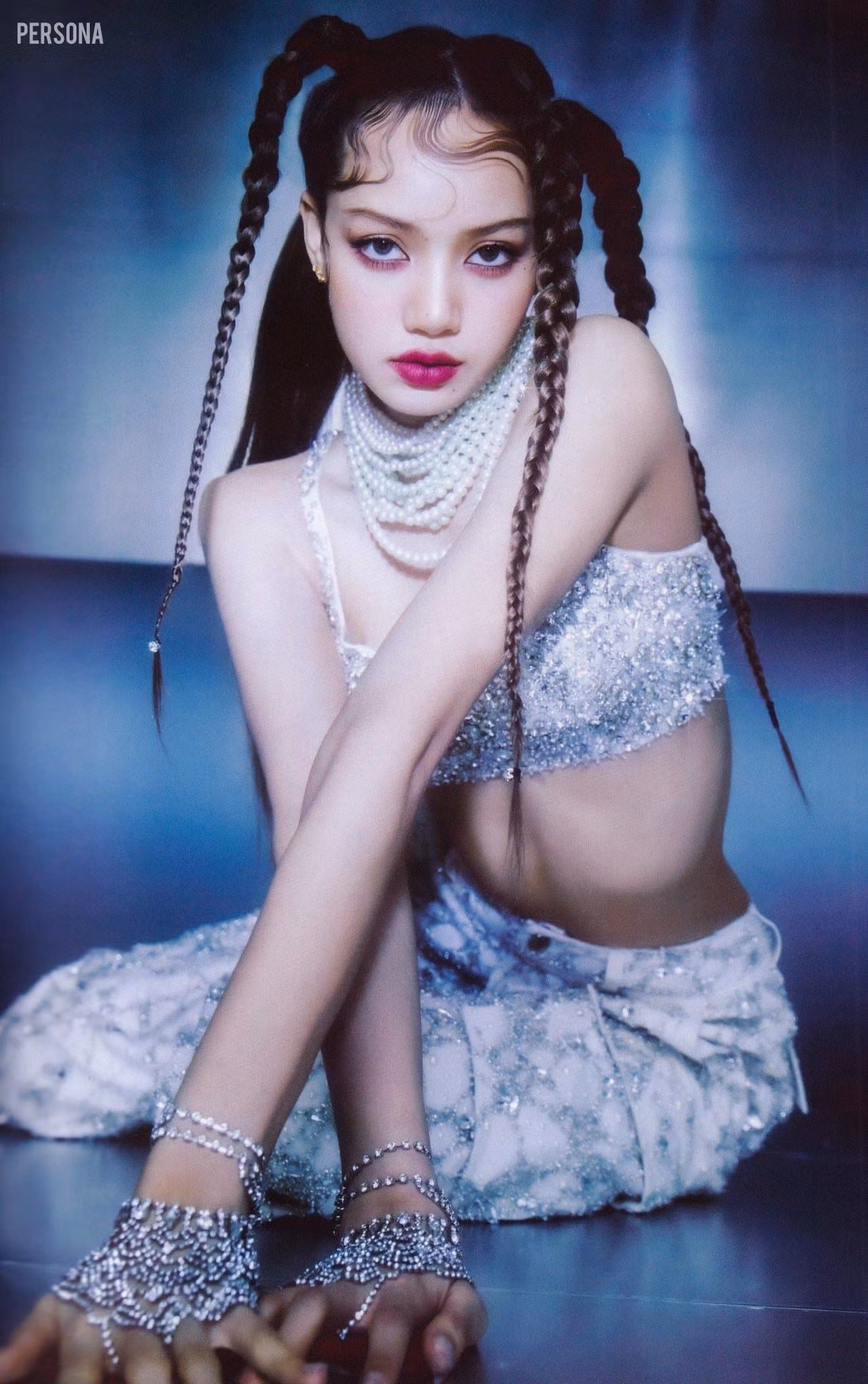 Lisa thì "chốt đơn" nhanh gọn lẹ hơn Lisa thì "chốt đơn" nhanh gọn lẹ hơn