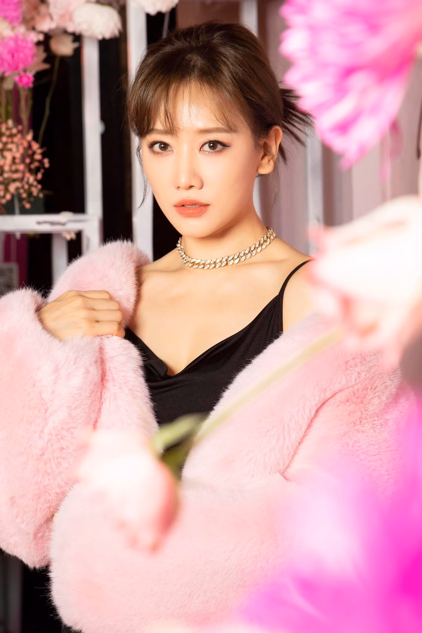 Nữ ca sĩ trải qua nhiều tháng trị bệnh ở Việt Nam lẫn Hàn Quốc.