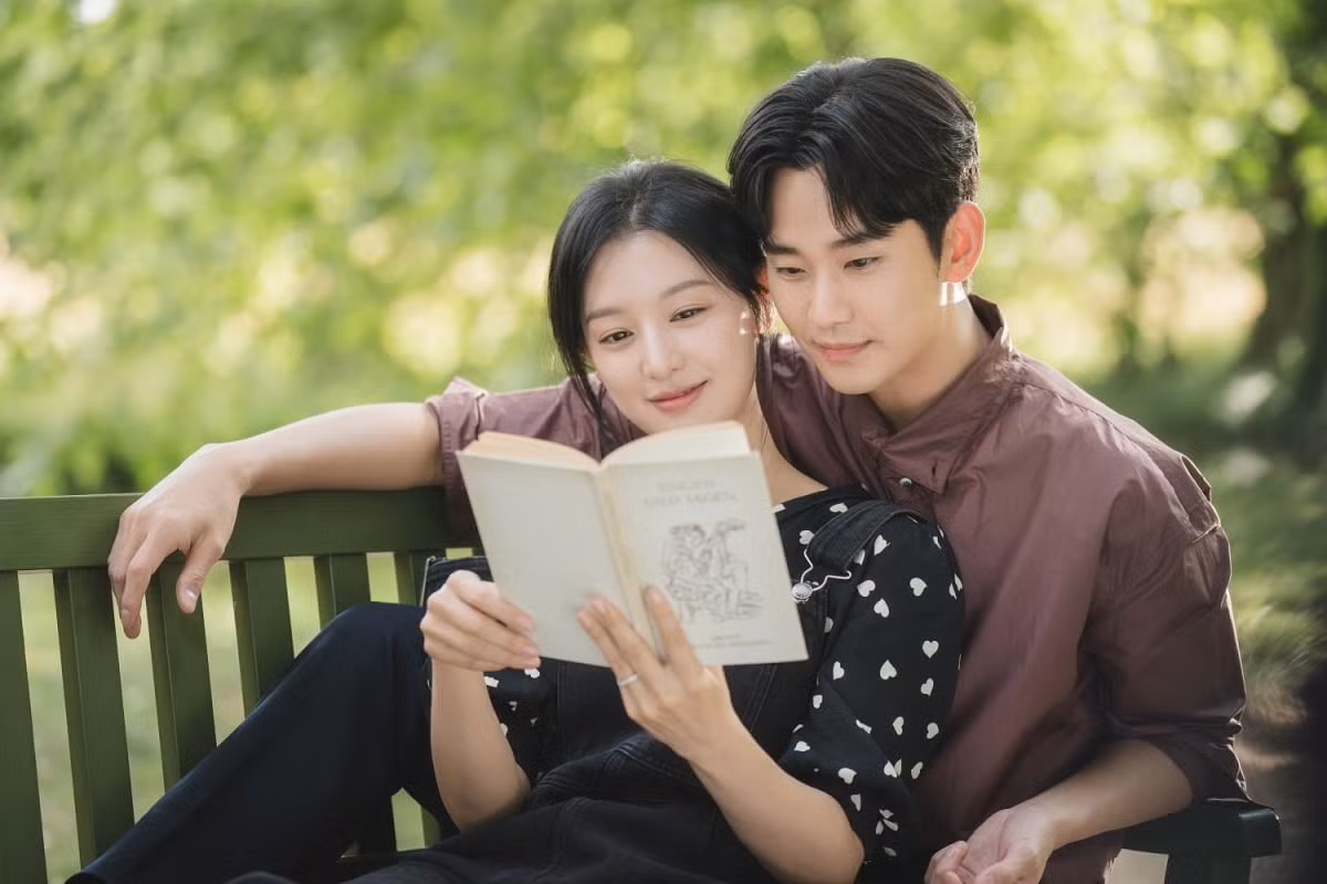 Netizen đang mong hai người hẹn hò ngoài đời thực Netizen đang mong hai người hẹn hò ngoài đời thực