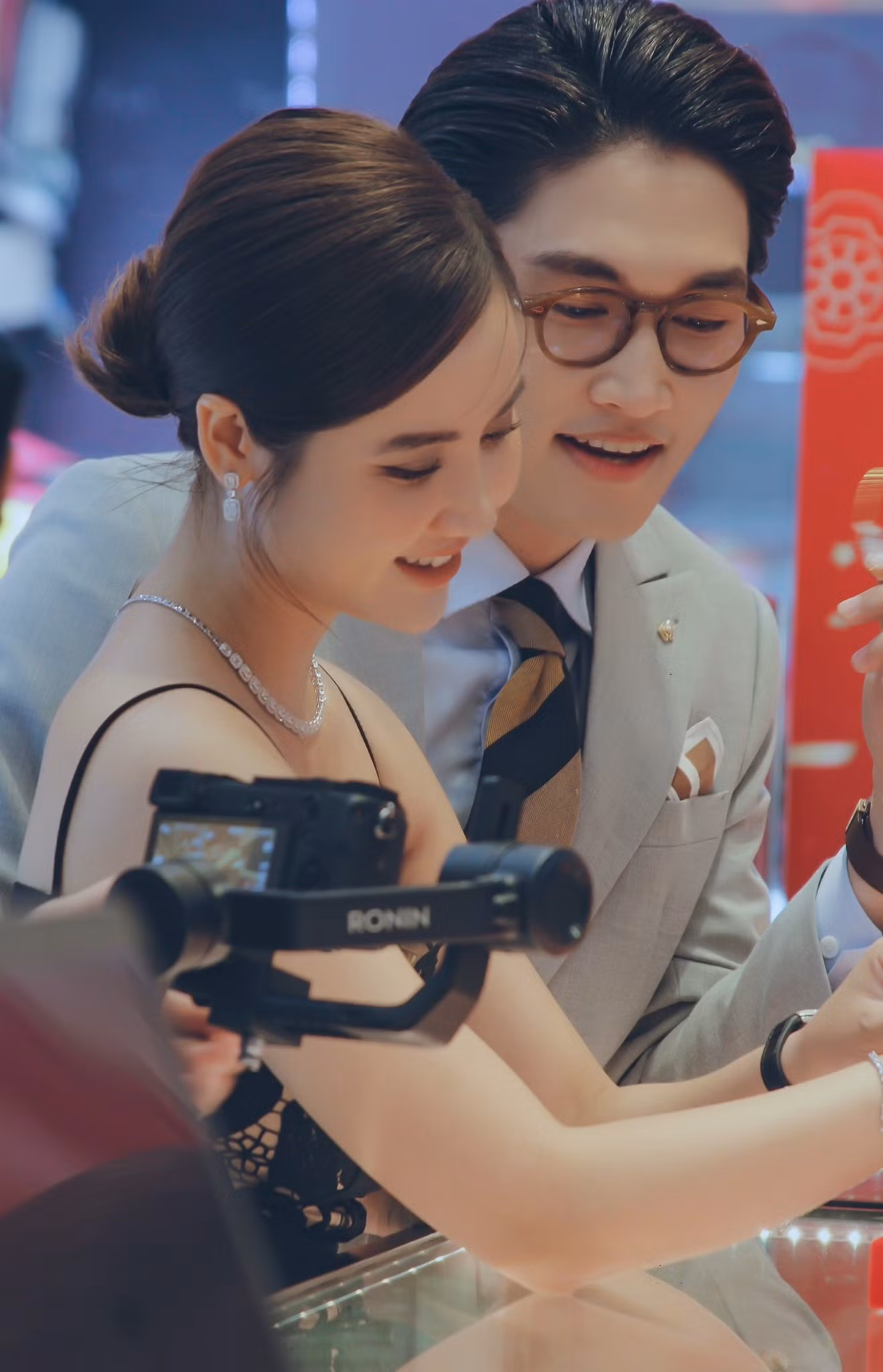 Xem ra Đình Tú, Huyền Lizzie thực sự không hẹn hò.