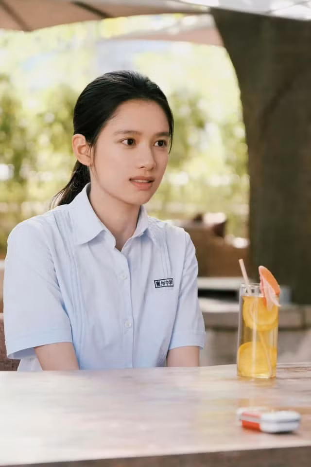 Trương Tịnh Nghi đang có phim Hoán Vũ không thành công.