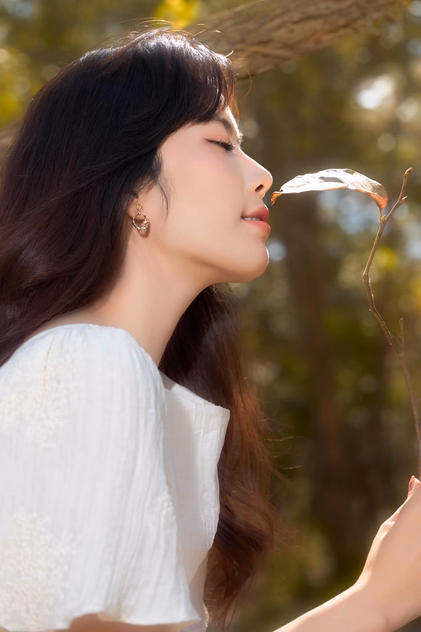 Nam Em đang tự nhận mình là Thiên Ân.