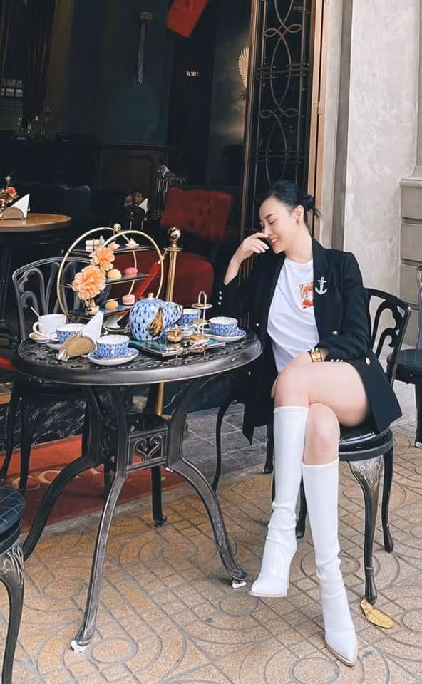 Phương Oanh đang tận hưởng thời gian rảnh rỗi sau khi hết phim