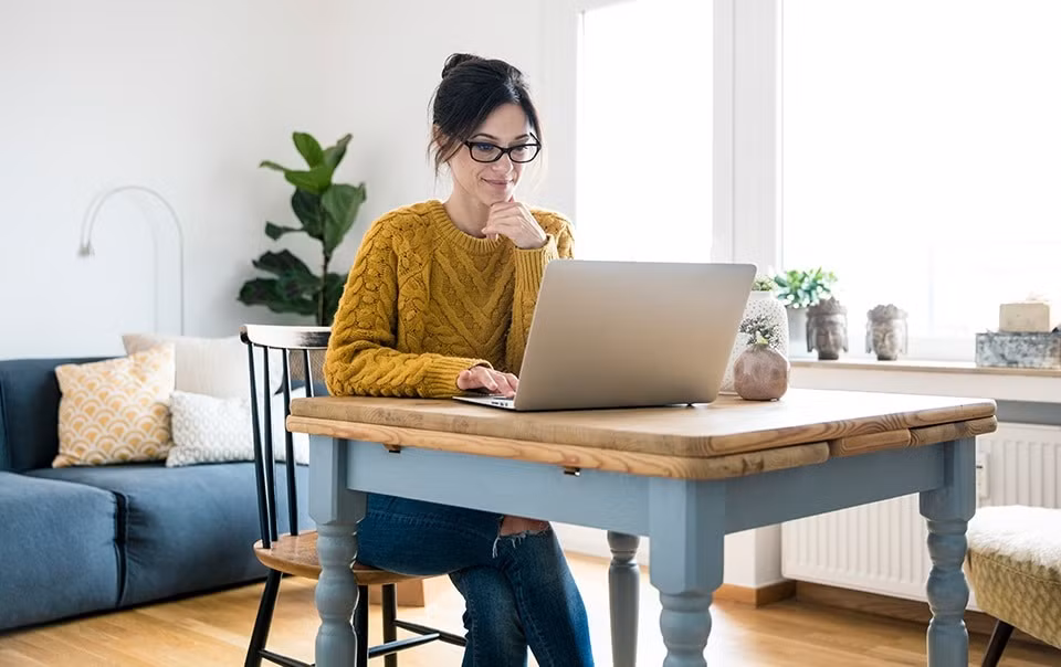 Nhiều bạn vẫn không muốn bỏ lỡ công việc dù đang nghỉ Tết