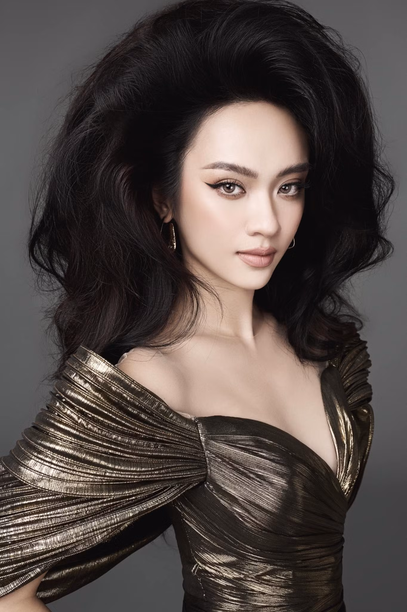 Thúy Quỳnh đang là ứng viên sáng giá tại Miss Cosmo Vietnam 2023.