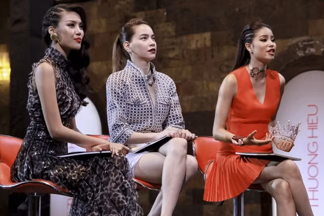 "Thế cờ" khó đoán của Lan Khuê luôn gây tò mò cho khán giả.