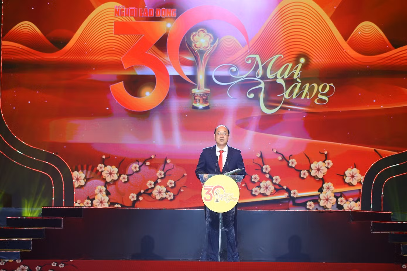Ông Nguyễn Hồ Hải - Ông Nguyễn Hồ Hải – Phó Bí thư Thường trực Thành uỷ TPHCM phát biểu tại Lễ trao Giải Mai Vàng lần thứ 30.