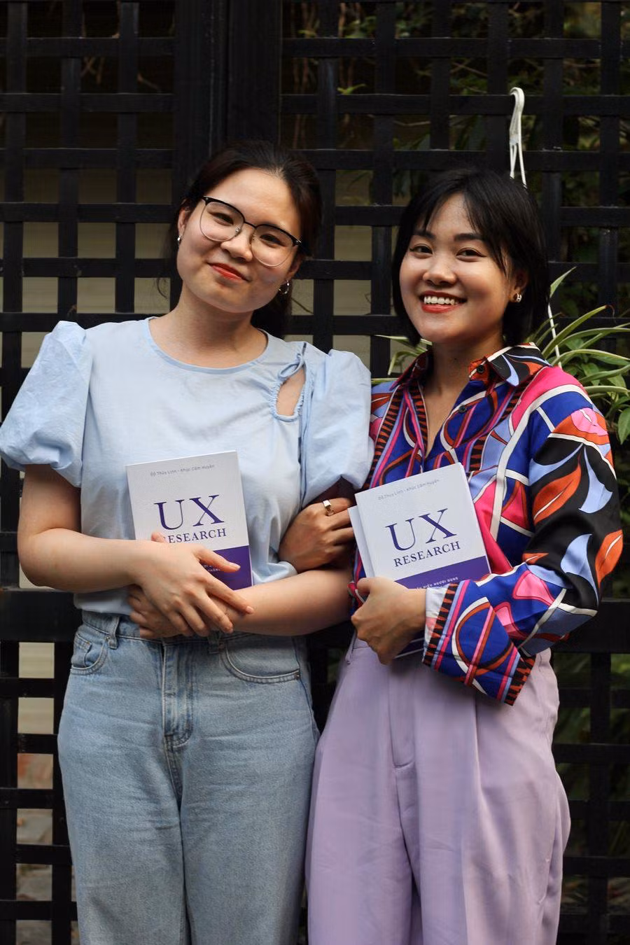 Hai tác giả - chuyên gia về UX Khúc Cẩm Huyên và Đỗ Thùy Linh