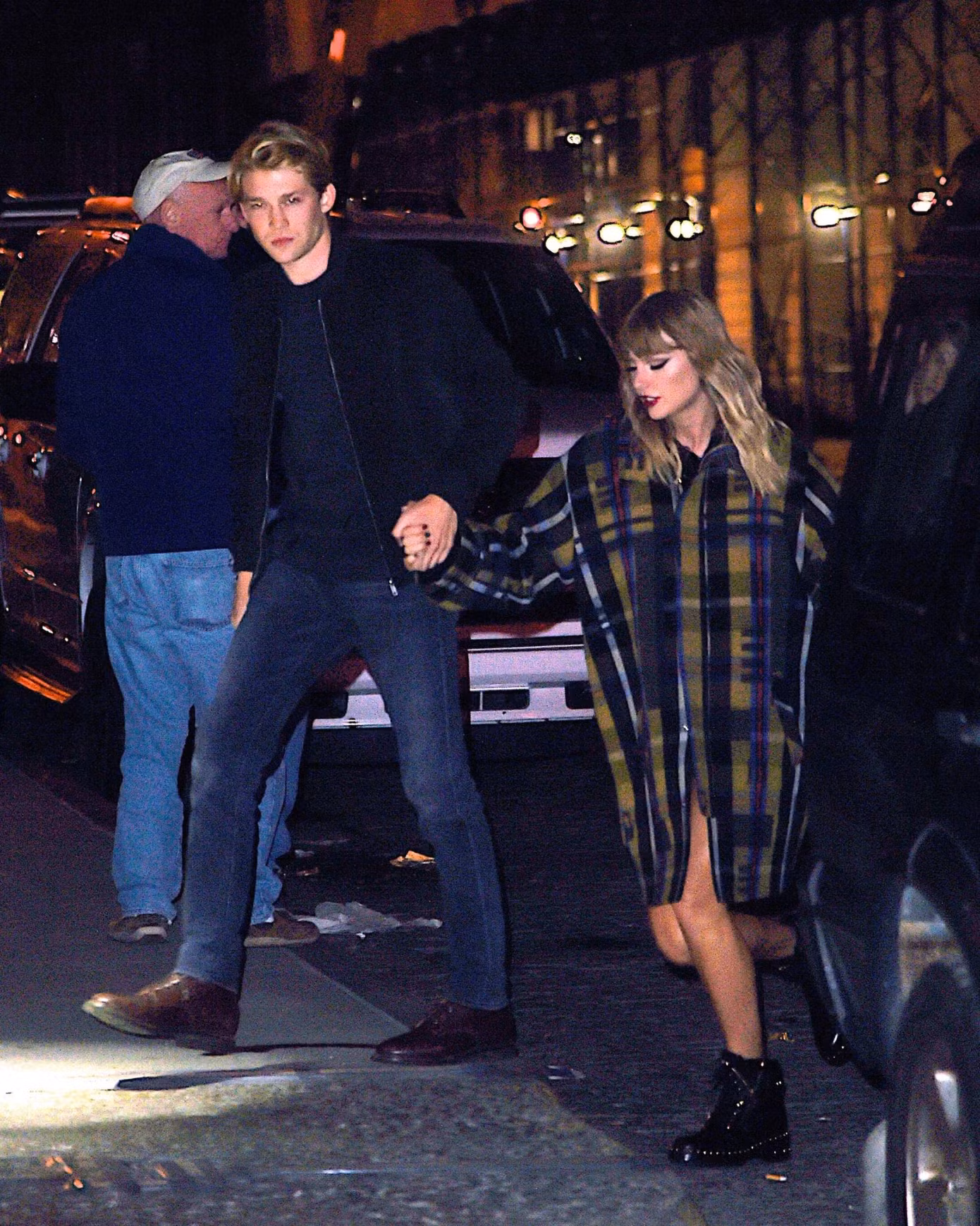 Taylor Swift và Joe Alwyn từng có hơn 6 năm rưỡi yêu nhau. Ảnh: Splash News.