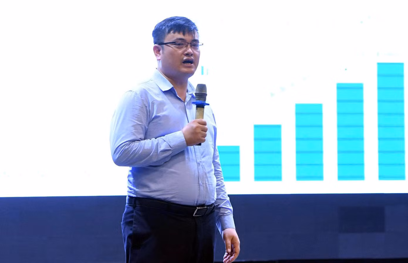 Ông Đỗ Đức Lân trình bày tại hội thảo. Ảnh: Lâm Đăng Hải