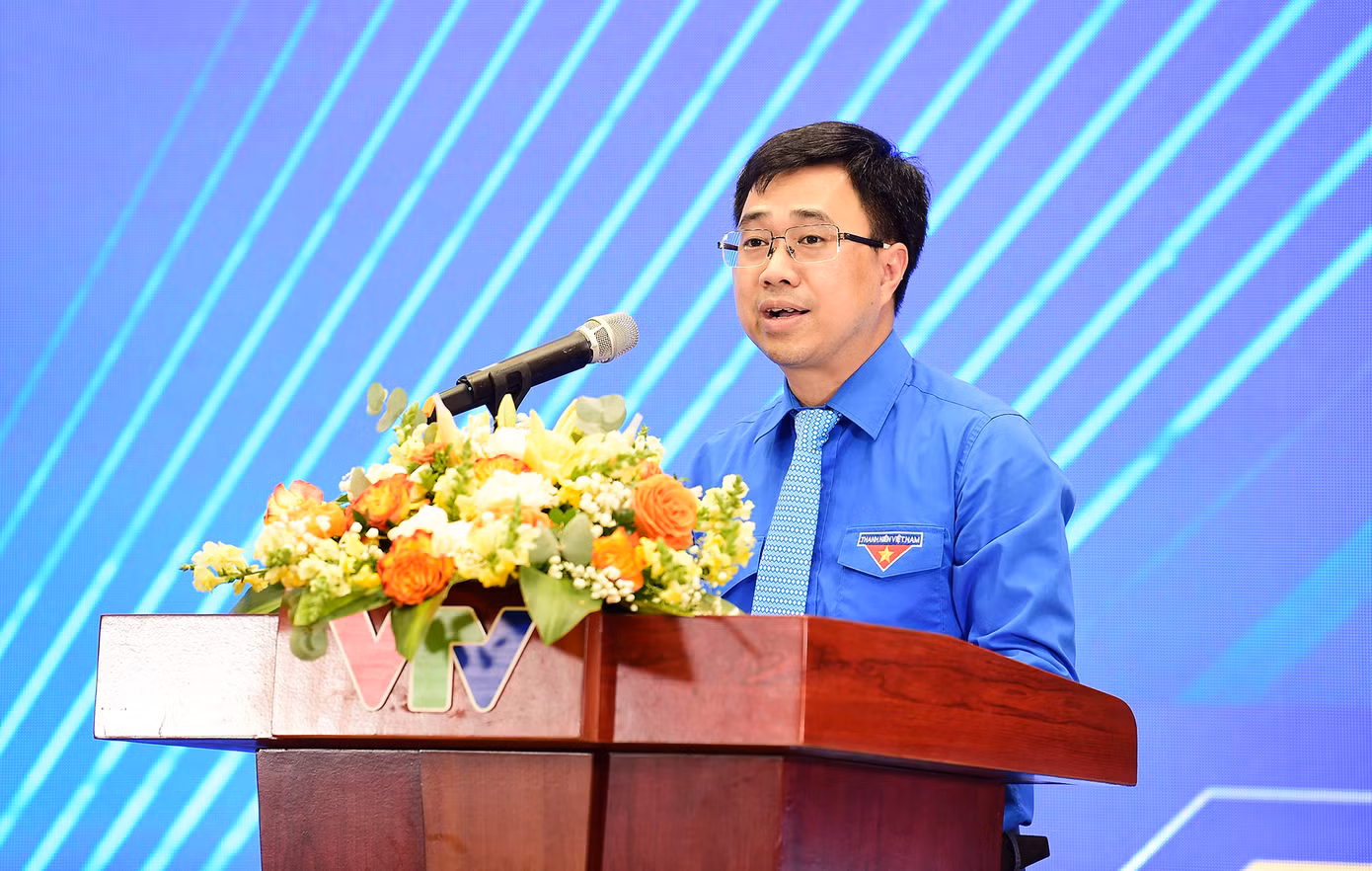 Anh Bùi Hoàng Tùng - Bí thư Đoàn Thanh niên Chính phủ phát biểu tại lễ tuyên dương. Ảnh: Xuân Tùng Anh Bùi Hoàng Tùng - Bí thư Đoàn Thanh niên Chính phủ phát biểu tại lễ tuyên dương. Ảnh: Xuân Tùng