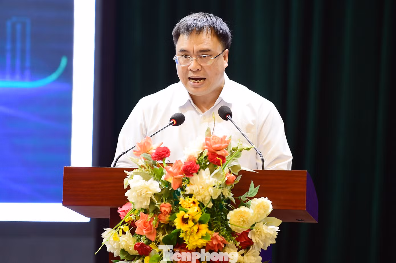 GS.TS Nguyễn Quốc Sửu phát biểu tại hội thảo. Ảnh: Xuân Tùng