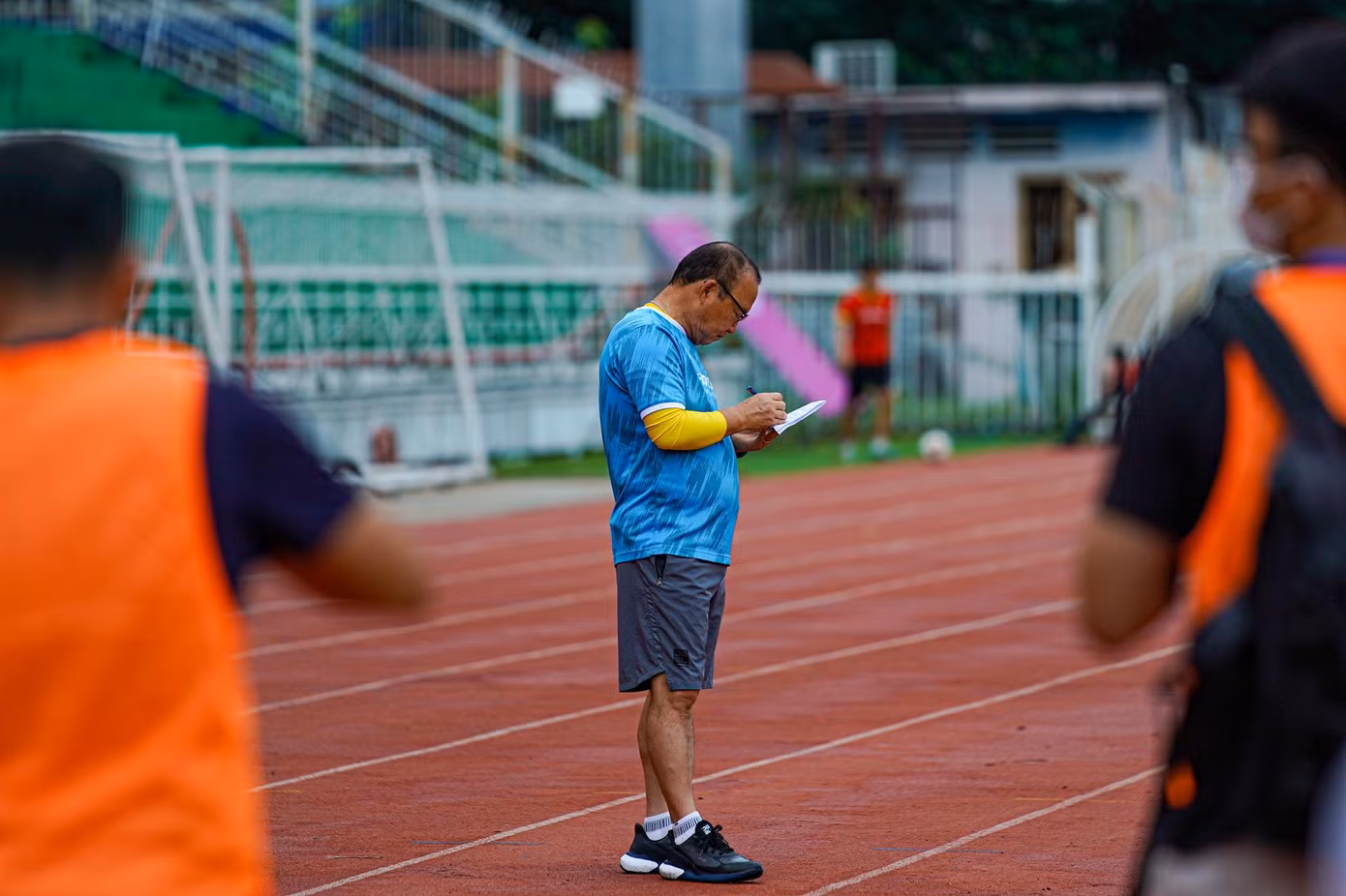 Trận đấu này nằm trong khuôn khổ FIFA Days và sẽ được tính điểm trên bảng xếp hạng FIFA nên HLV Park tính toán khá kỹ. Trận đấu này nằm trong khuôn khổ FIFA Days và sẽ được tính điểm trên bảng xếp hạng FIFA nên HLV Park tính toán khá kỹ.