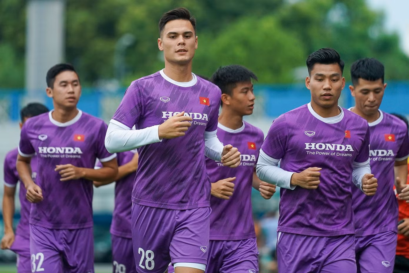 Adriano Schmid - Bùi Đức Duy khá thoải mái trong buổi tập.