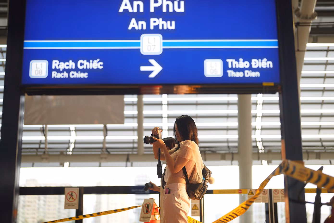 Nơi tập trung đông các bạn trẻ đến săn ảnh nhất là ga An Phú (TP Thủ Đức). Nơi tập trung đông các bạn trẻ đến săn ảnh nhất là ga An Phú (TP Thủ Đức).