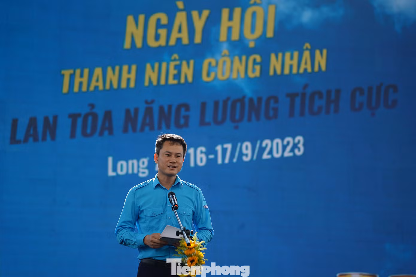 Anh Nguyễn Kim Quy - Ủy viên Ban Thường vụ Trung ương Đoàn, Phó Chủ tịch thường trực Trung ương Hội LHTN Việt Nam phát biểu khai mạc ngày hội.