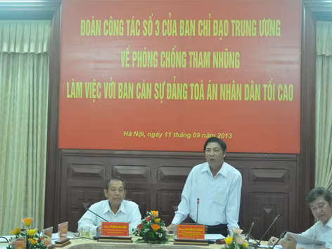 Trưởng ban Nội chính T.Ư Nguyễn Bá Thanh phát biểu tại buổi làm việc với TANDTC sáng qua. Ảnh: CTV. Trưởng ban Nội chính T.Ư Nguyễn Bá Thanh phát biểu tại buổi làm việc với TANDTC sáng qua. Ảnh: CTV