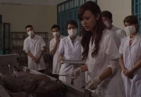 Nhâm trong trường đoạn căng thẳng nhất của cô