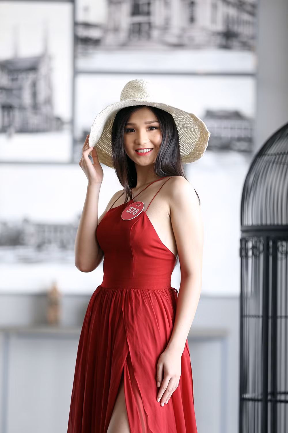 Hai ‘mọt sách’ tham gia Hoa hậu Việt Nam 2018 ảnh 3