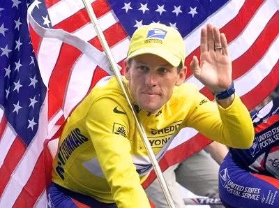 Ngày 23 10, Liên đoàn đua xe đạp thế giới (UCI) đã chính thức tước 7 chức vô địch Tour de France , đồng thời cấm thi đầu vĩnh viễn đối với tay đua huyền thoại Lance Armstrong. Sự kiện này đã khiến làng thể thao thế giới hết sức bất ngờ