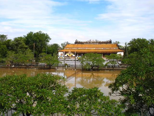 Đại Nội Huế trong lũ