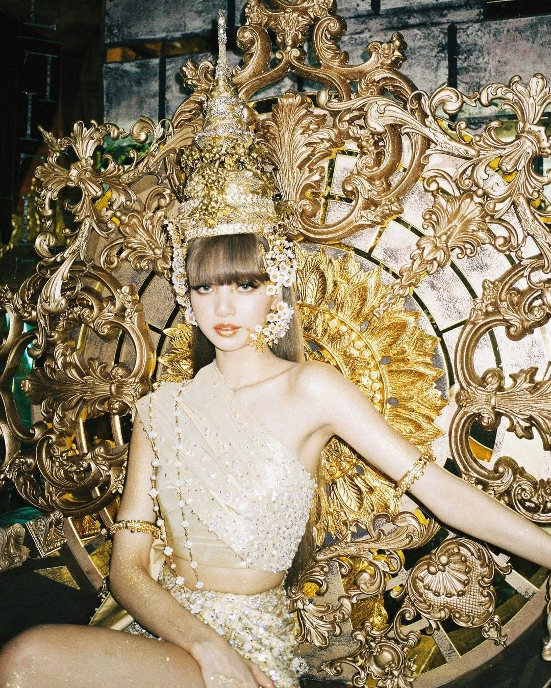 Lisa xinh đẹp quyến rũ qua góc chụp của Jisoo. Lisa xinh đẹp quyến rũ qua góc chụp của Jisoo.