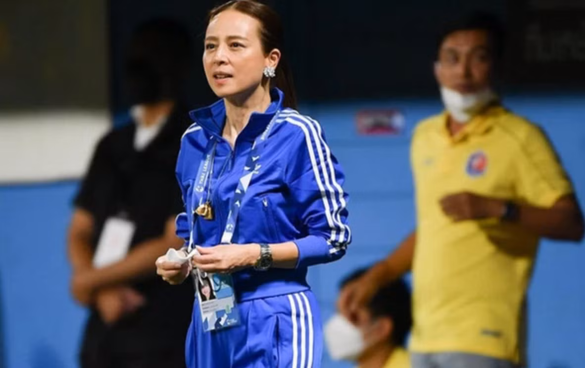 Tỷ phú Nualphan Lamsan đang làm hết khả năng để tăng cường sức mạnh cho U23 Thái Lan tại SEA Games 31.