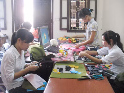 Xưởng làm gối mở trong nhà riêng