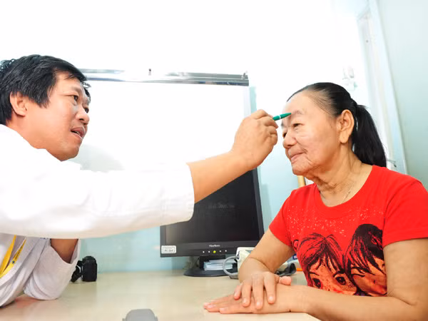 Vẫn chưa xác định căn bệnh của chị Phượng. Ảnh: L.N. Vẫn chưa xác định căn bệnh của chị Phượng. Ảnh: L.N