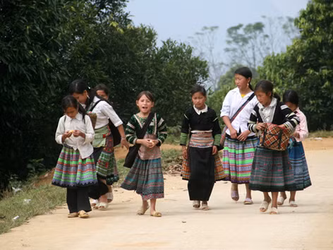 Có bao học sinh “theo chồng bỏ cuộc chơi” nơi miền sơn cước. Có bao học sinh “theo chồng bỏ cuộc chơi” nơi miền sơn cước
