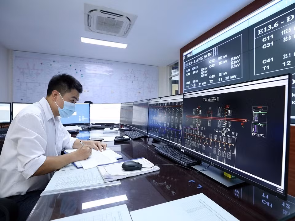 Bộ Công Thương đổi phương án đưa Trung tâm Điều độ hệ thống điện quốc gia rời EVN. Bộ Công Thương đổi phương án đưa Trung tâm Điều độ hệ thống điện quốc gia rời EVN.