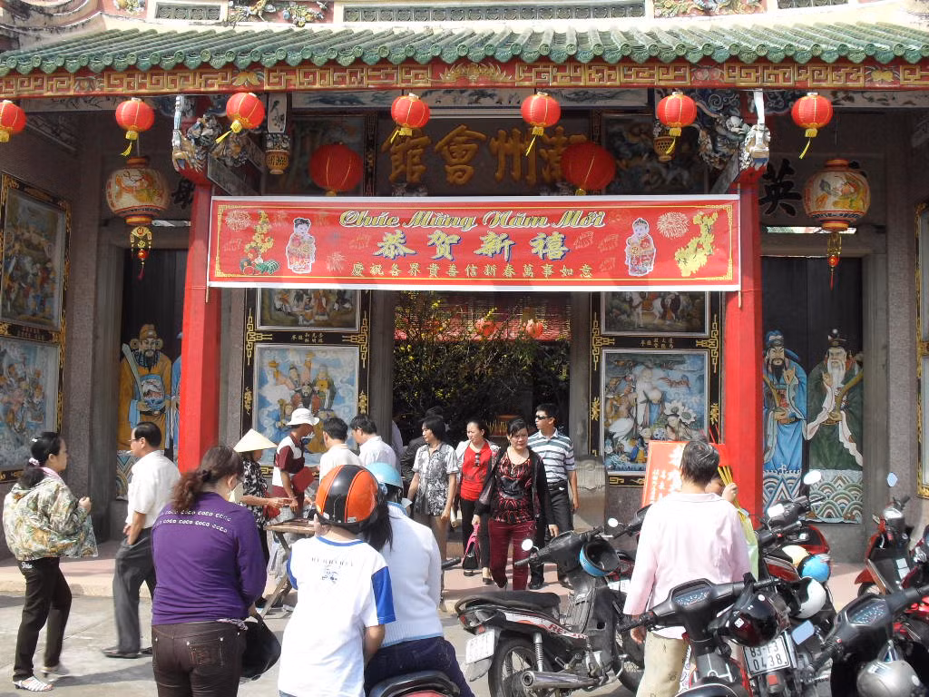 Tại chùa Quốc Quang