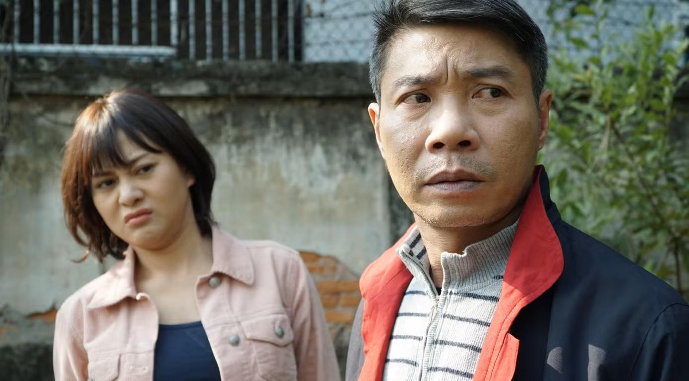 NSND Công Lý vào vai ông Tuấn - một ông bố nuôi giàu tình cảm, trọng tình nghĩa
