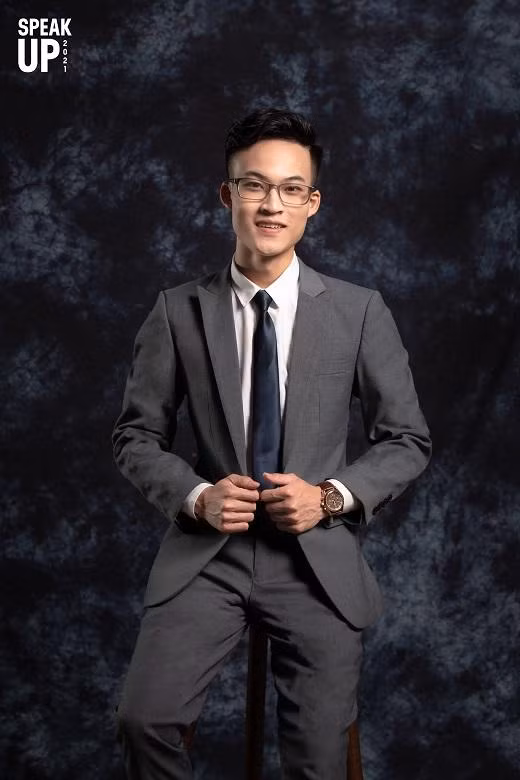 Lê Trúc gây ấn tượng với nụ cười tỏa nắng cùng lối dẫn tự nhiên Lê Trúc gây ấn tượng với nụ cười tỏa nắng cùng lối dẫn tự nhiên