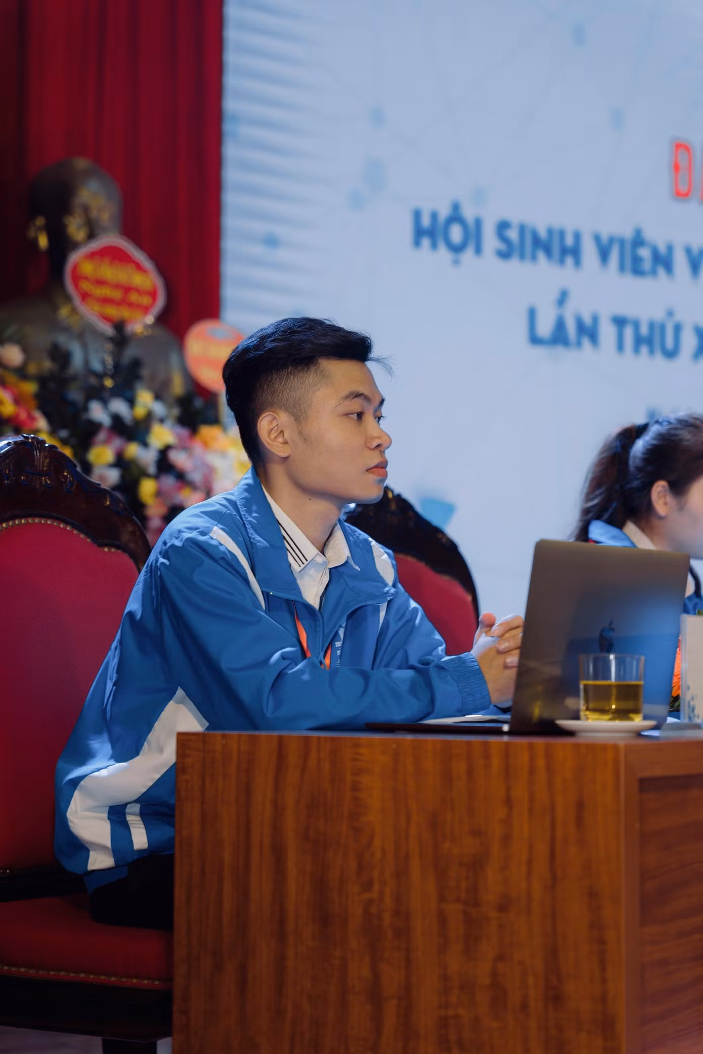"Mình quyết tâm học tập và tích cực các hoạt động Đoàn – Hội, hết mình với tuổi trẻ để khi nhìn lại mình không còn phải nuối tiếc". "Mình quyết tâm học tập và tích cực các hoạt động Đoàn – Hội, hết mình với tuổi trẻ để khi nhìn lại mình không còn phải nuối tiếc".