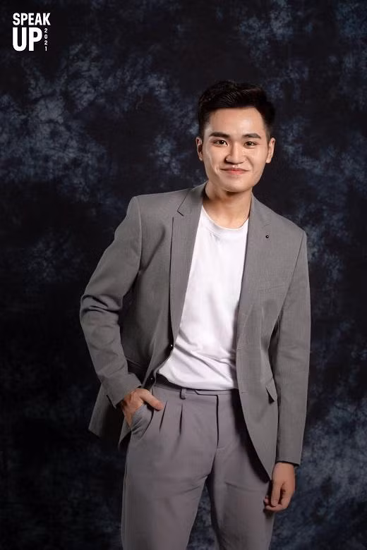 Tiến Long là thí sinh đến từ trường Đại học Kinh tế Quốc dân. Tiến Long là thí sinh đến từ trường Đại học Kinh tế Quốc dân.