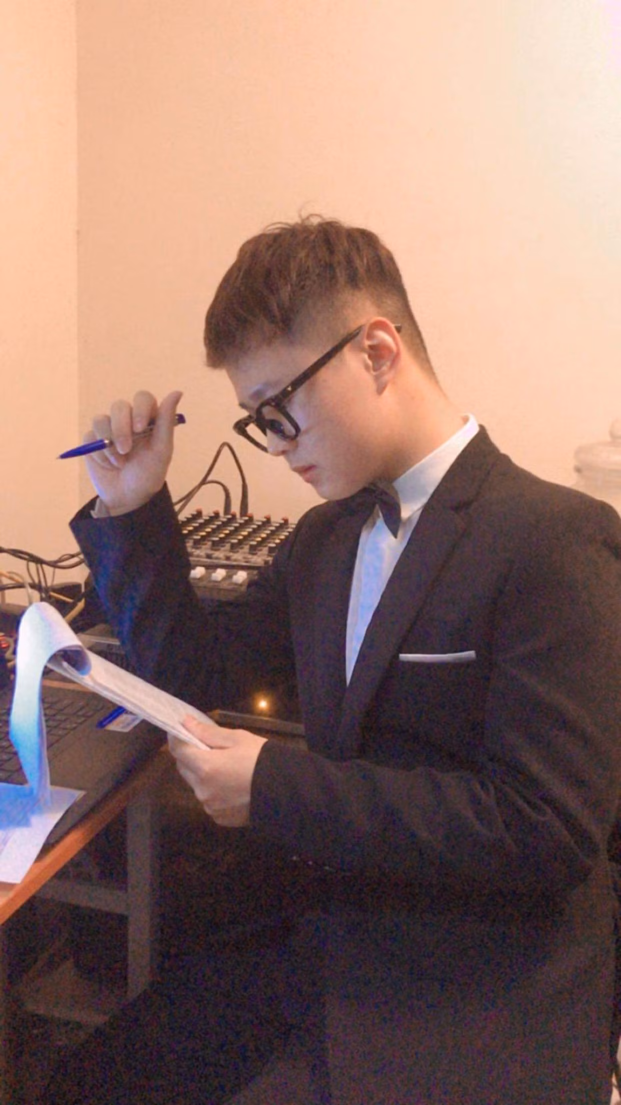 Lần đầu dẫn chương trình khiến Ngọc Tân hồi hộp lo lắng.